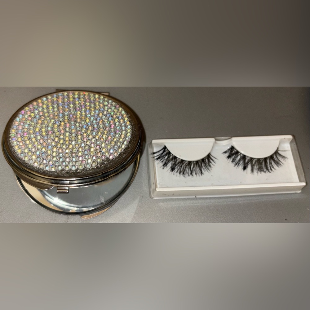Cosmetic Mirror & eye lash pair